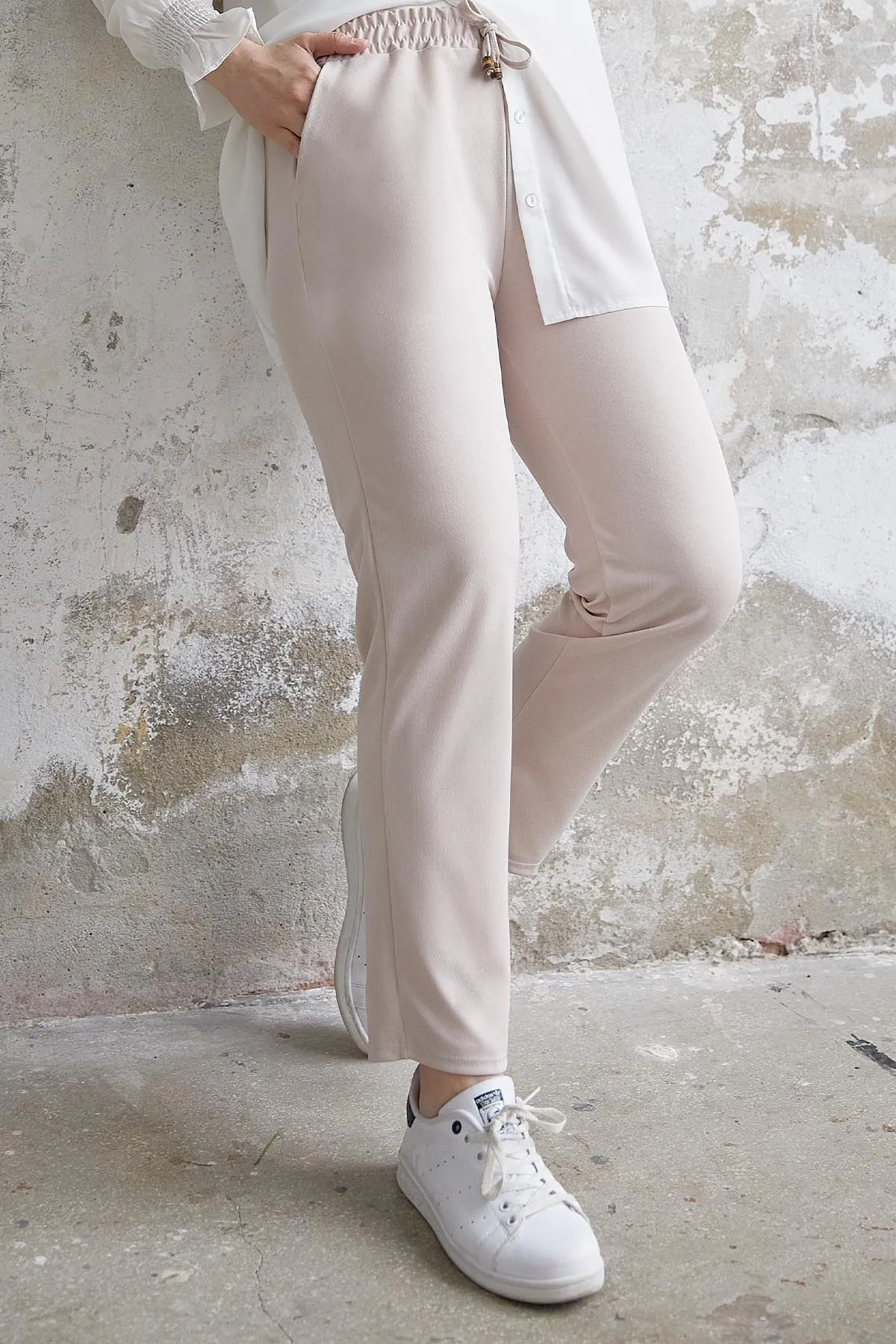 InStyle  Lycra-Hose aus doppeltem Stoff mit elastischem Bund – Stein