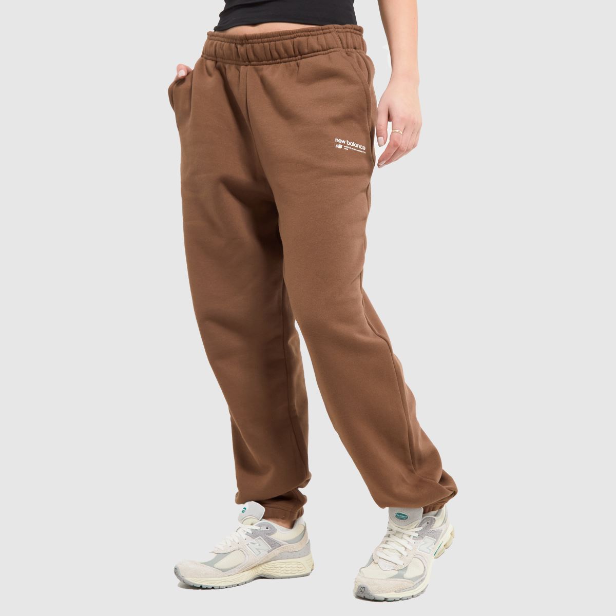 New Balance – Bruna joggingbyxor i borstad fleece