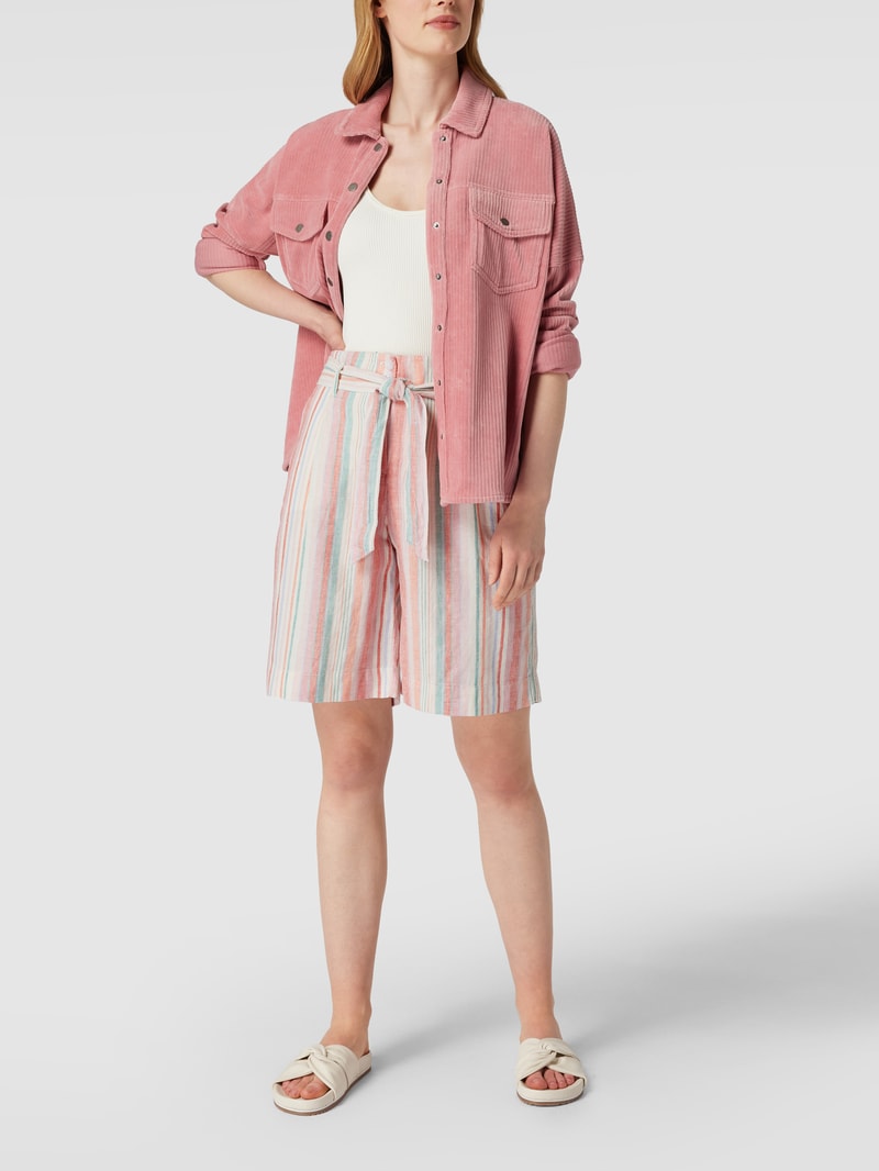 Leinenshorts mit Streifenmuster in offwhite