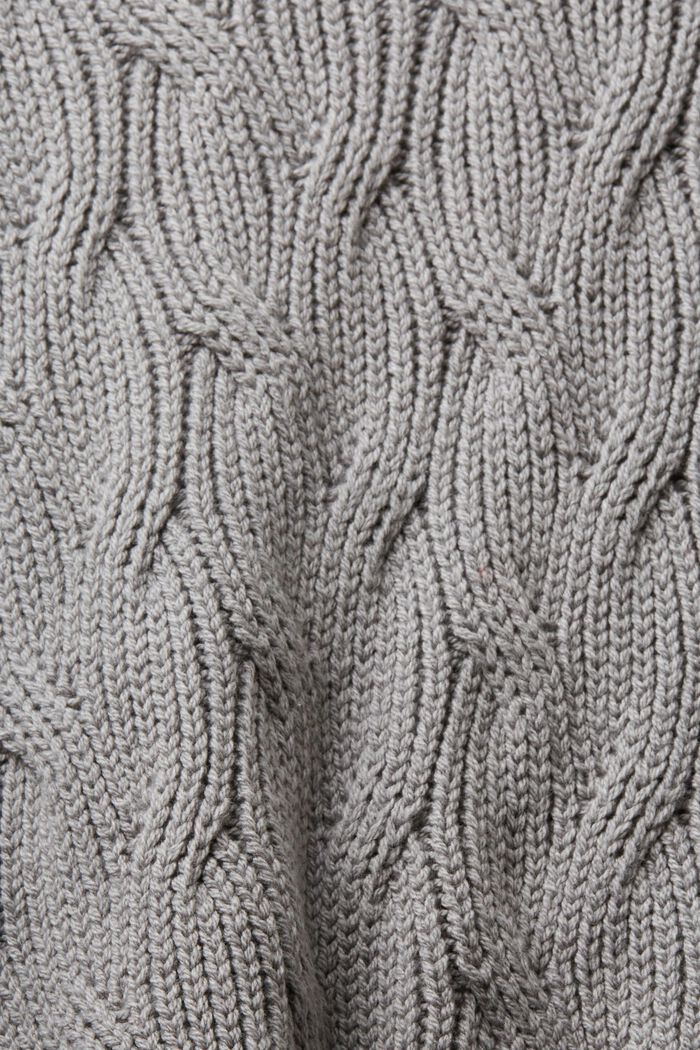 Grobstrickpullover mit Zopfmuster