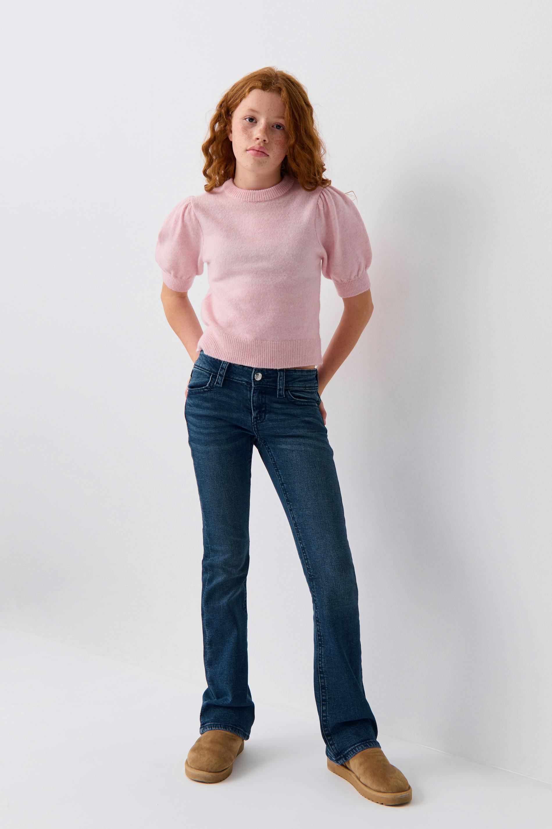 Low boot embroidery jeans