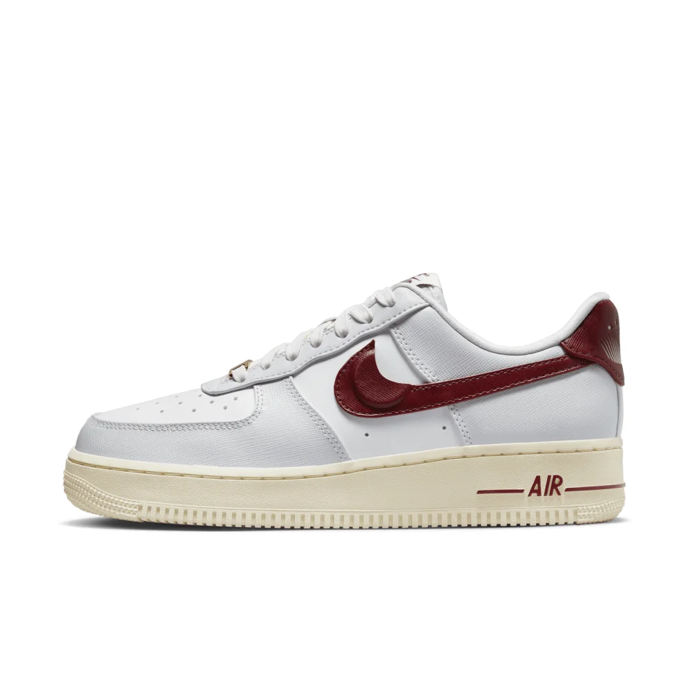 Nike Air Force 1 07 SE Low DV7584-001 / weiss