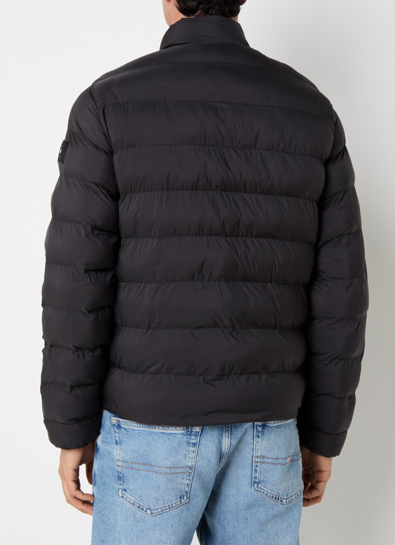 Tommy Hilfiger steppelt kabát logóval és oldalsó zsebekkel
