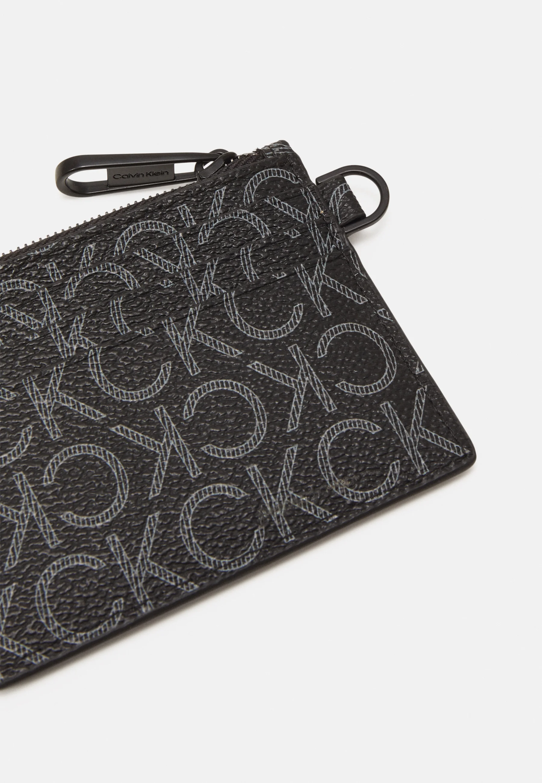 Calvin Klein MUST MONO HOLDER ZIP UNISEX - Cartera