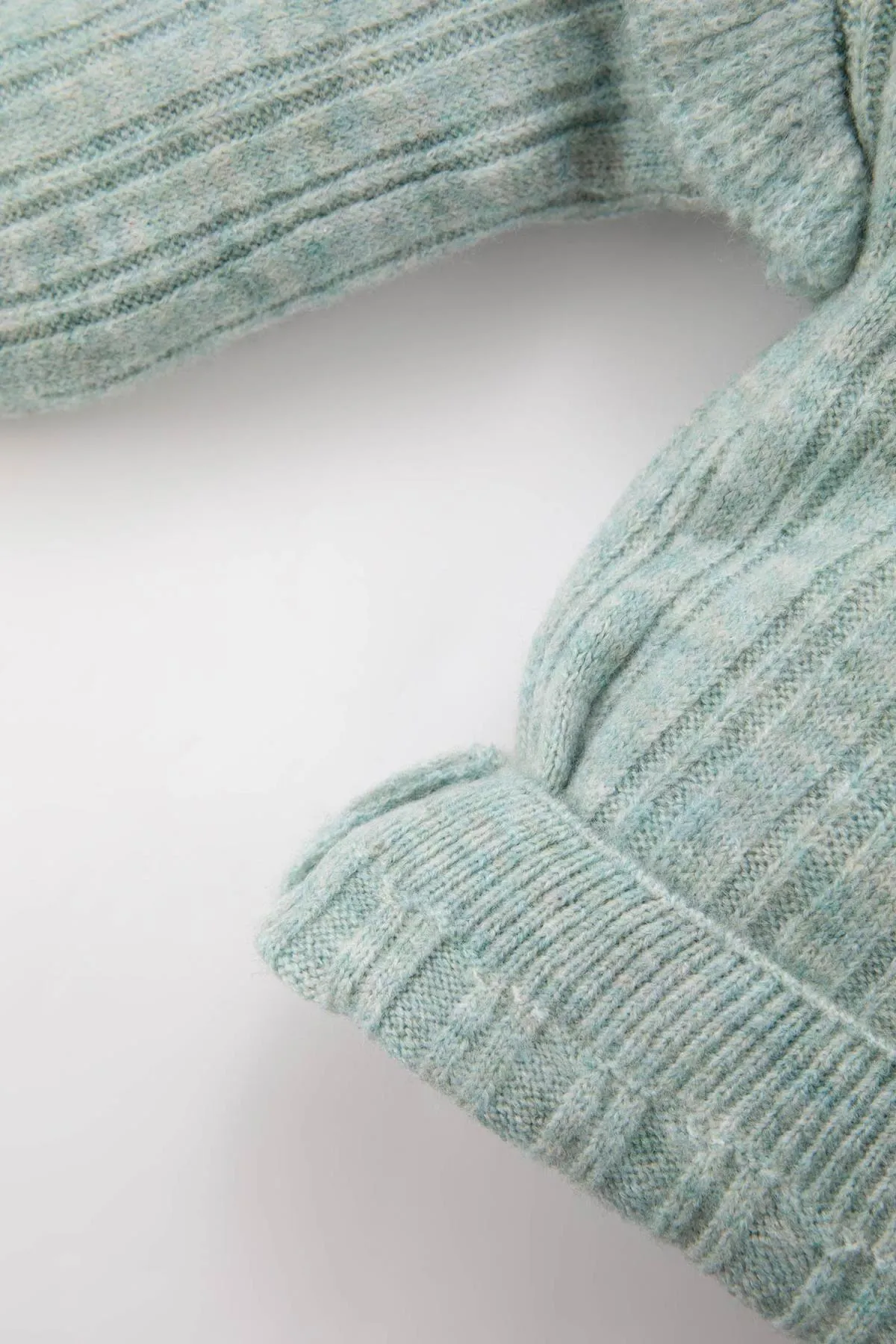DeFacto  Baby-Mädchen-Pullover mit normaler Passform und Rundhalsausschnitt