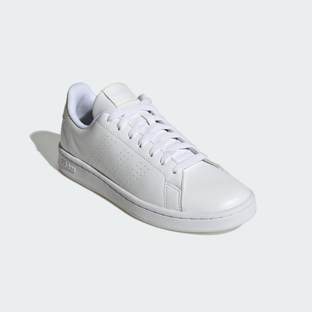 adidas Advantage ID9653 / weiss
