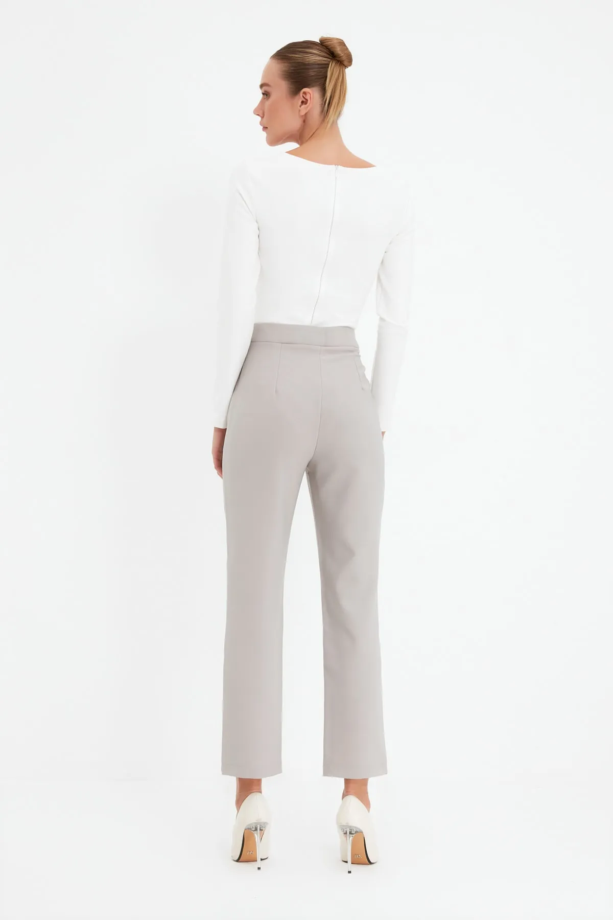 Trendyol Collection  Graue gewebte Zigarettenhose TWOSS20PL0075
