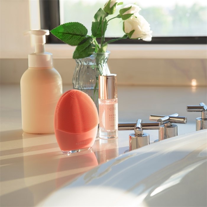 LUNA 4 Balanced Skin Gesichtsreinigungs- und Massagegerät