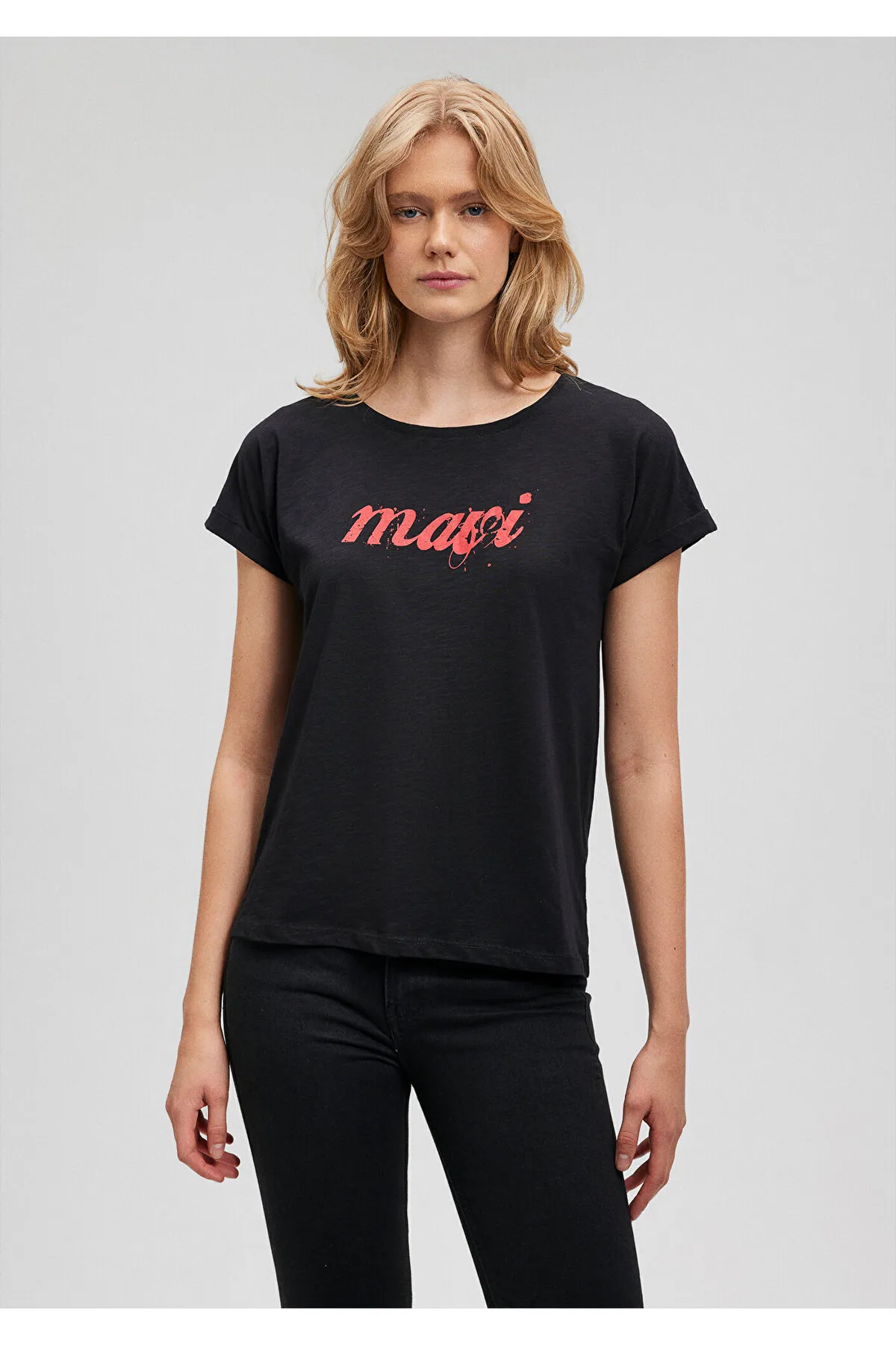 Mavi  Schwarzes T-Shirt mit Logodruck, Slim Fit / Slim Fit 166422-900