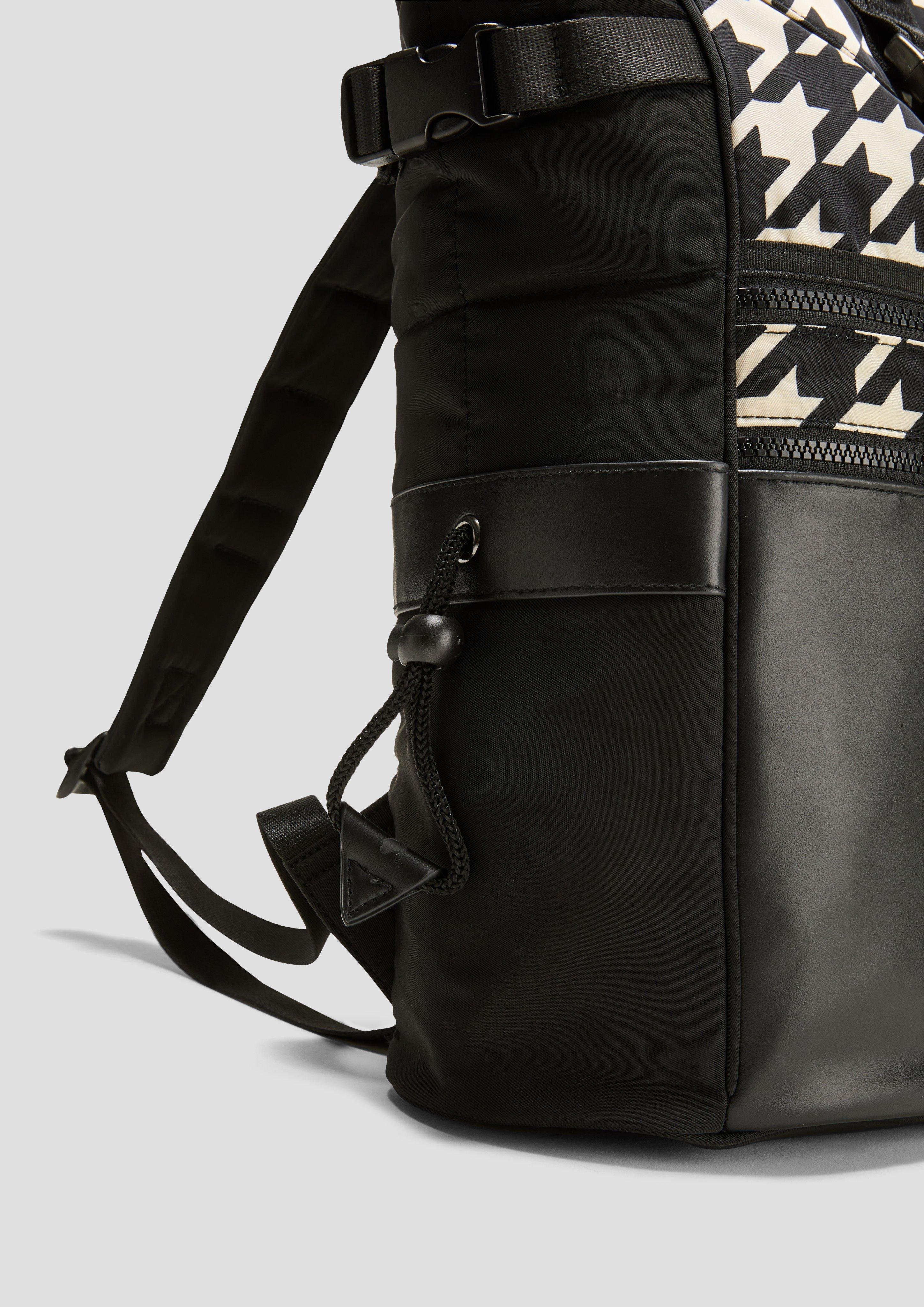 Rucksack in sportlichem Design  2139372-99R3