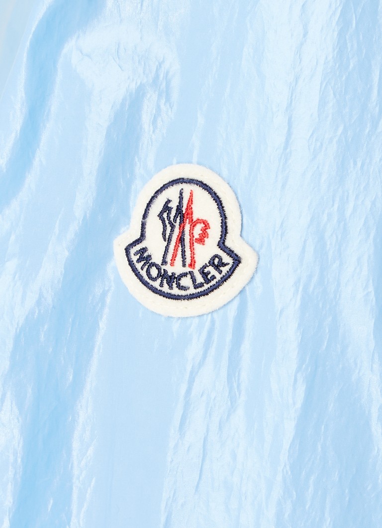 Giacca Moncler Wousse con cappuccio e tasche con zip.