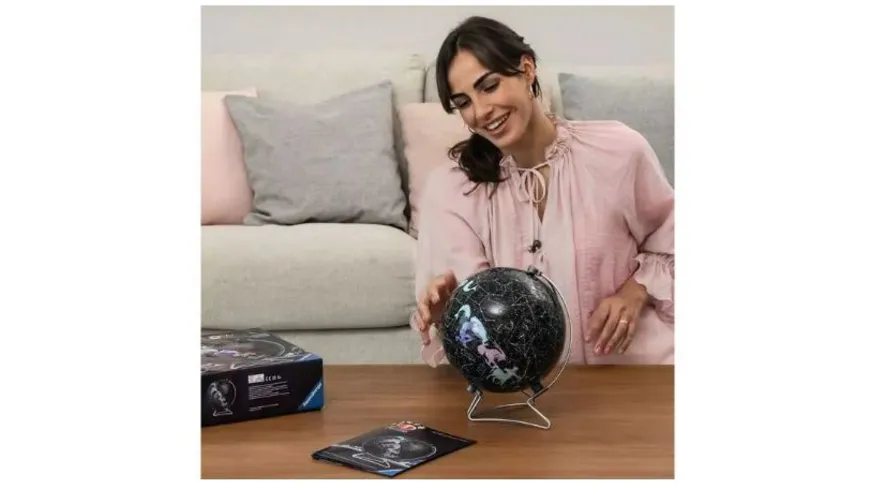 Ravensburger Puzzle - 3D Puzzles - Puzzle-Ball Starglobe Glow-In-The-Dark