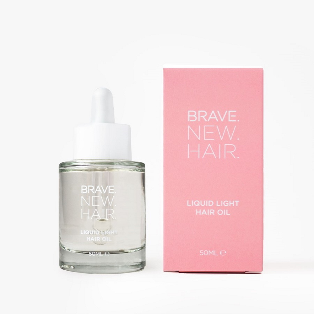 brave new hair Liquid Light Sérum & huile capillaire 2en1 à la texture légère, enrichie en huiles actives.