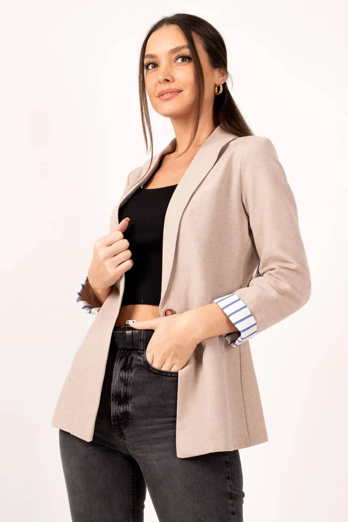 armonika  Damen-Jacke mit einem Knopf, beige, gestreift an der Innenseite der Ärmel, ARM-22K001122