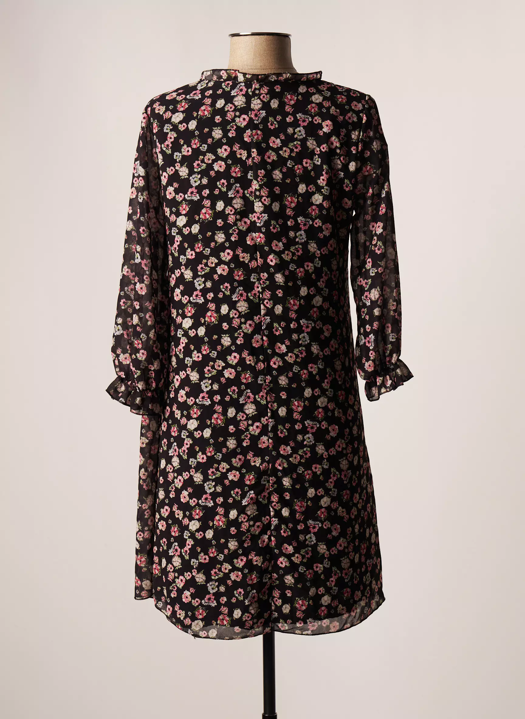 Hailys Robes Courtes Femme couleur noir