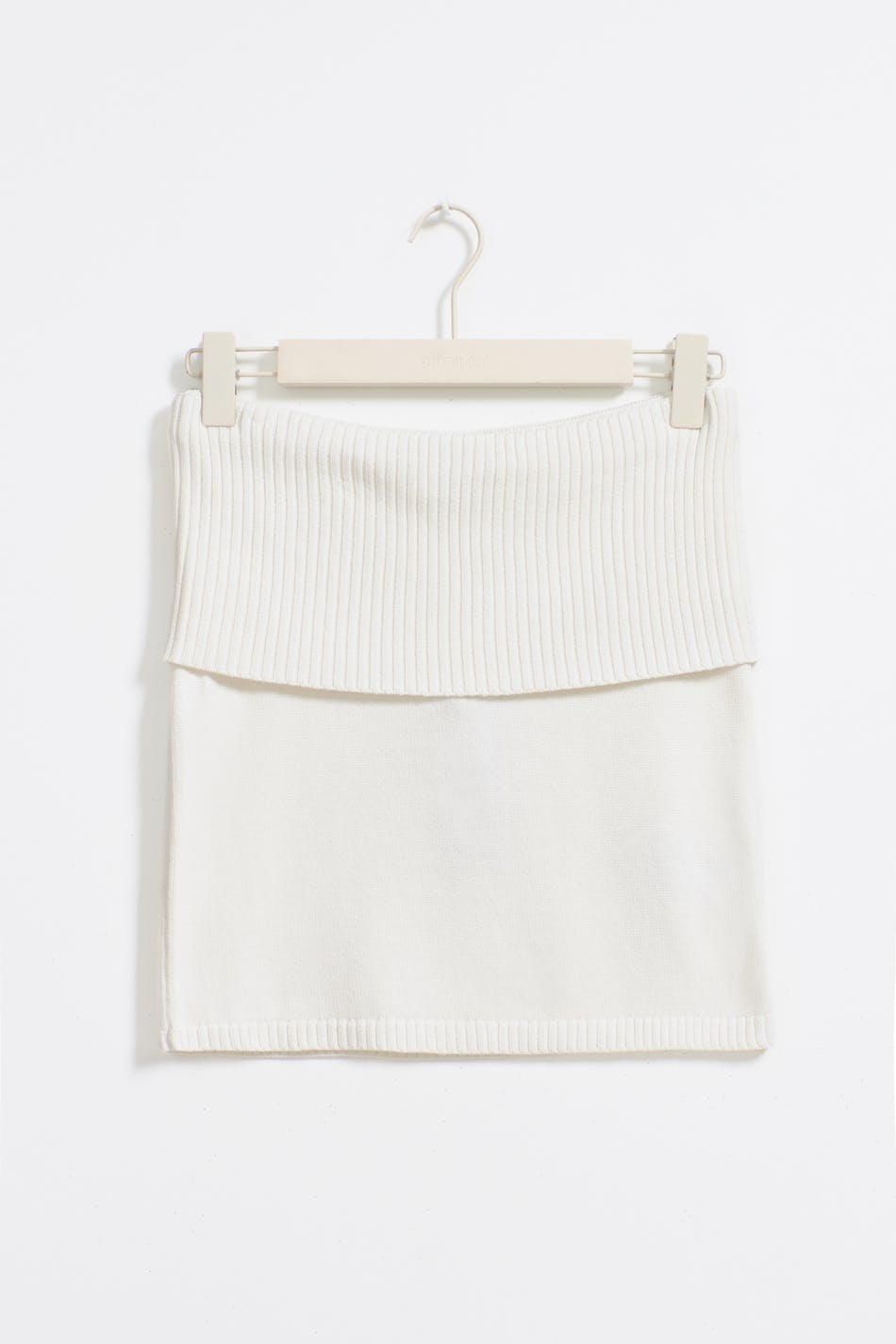 Knitted folded down skirt