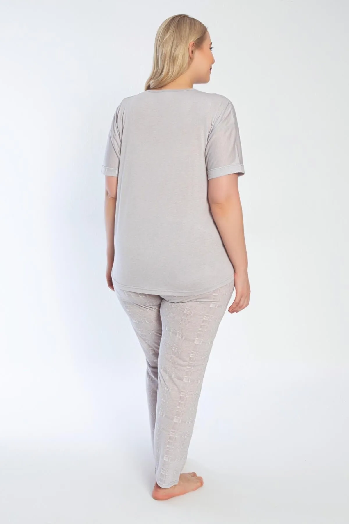 Pijamaevi  Graues, kurzärmliges, übergroßes Pyjama-Set mit „Whatever“-Print