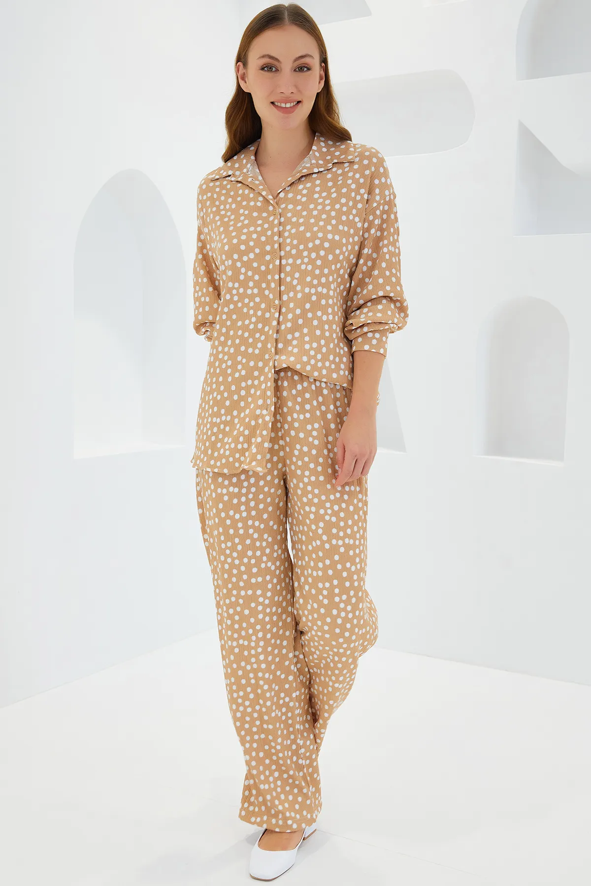 Bigdart  Gestrickter Doppelanzug für Damen in Beige und Ecru mit Punkten, 5858