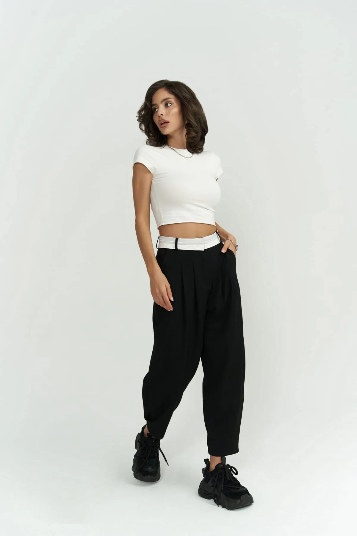 MAİ COLLECTİON  Hose - Schwarz - Straight