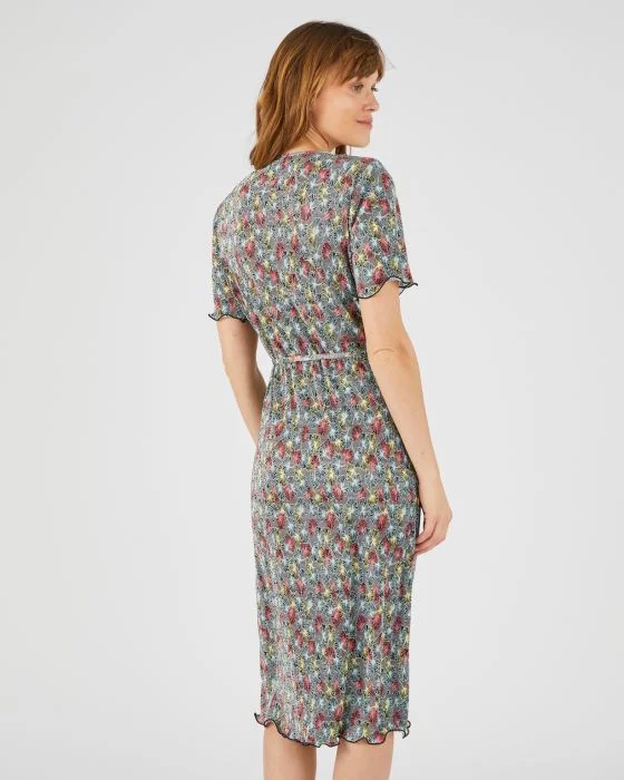 Robe plissée manches courtes