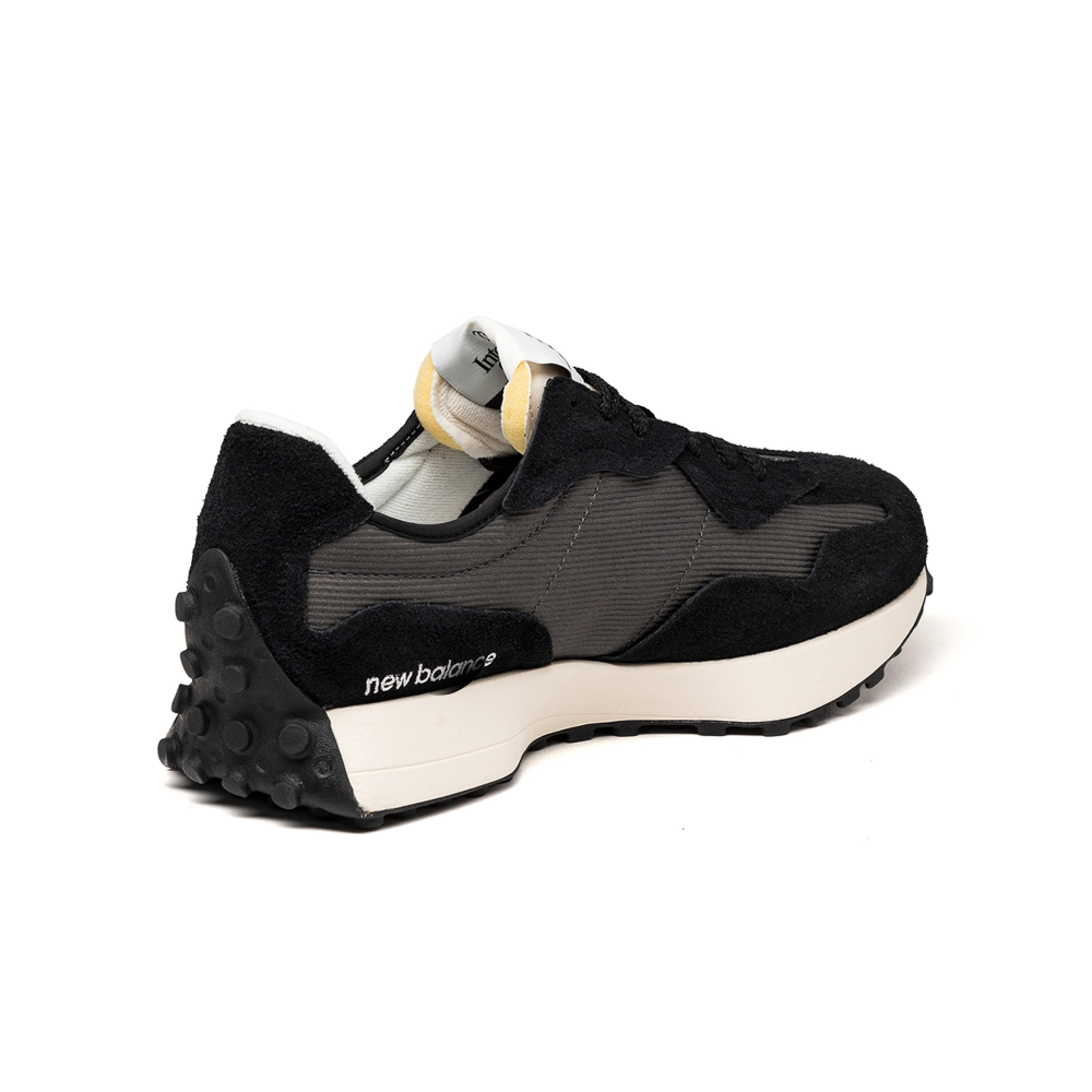 New Balance 327 U327WCH / schwarz