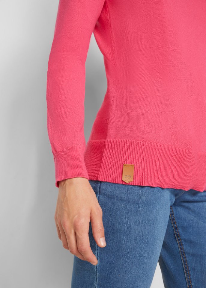 Feinstrickpullover mit weitem Kragen
