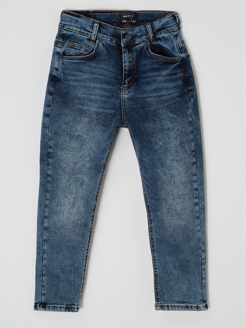 Loose Fit Jeans mit Stretch-Anteil in jeans