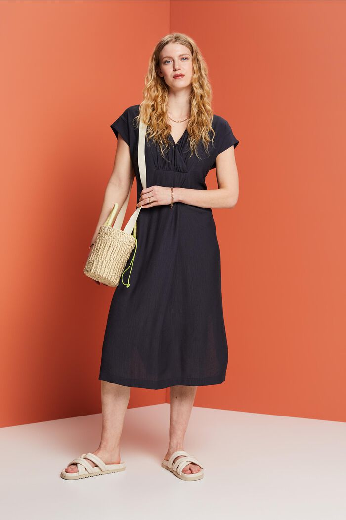 Dresses light woven