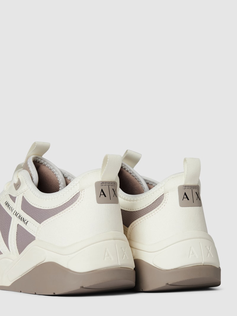 Sneaker in Two-Tone-Machart in beige