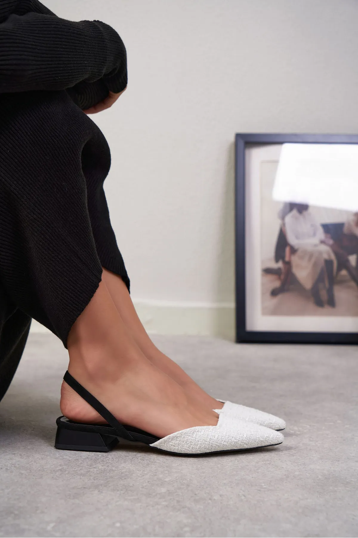 NİŞANTAŞI SHOES  Elvira Damen-Ballerinas mit weißem Kelim-Rücken, elastischem, spitzem Zehenbereich