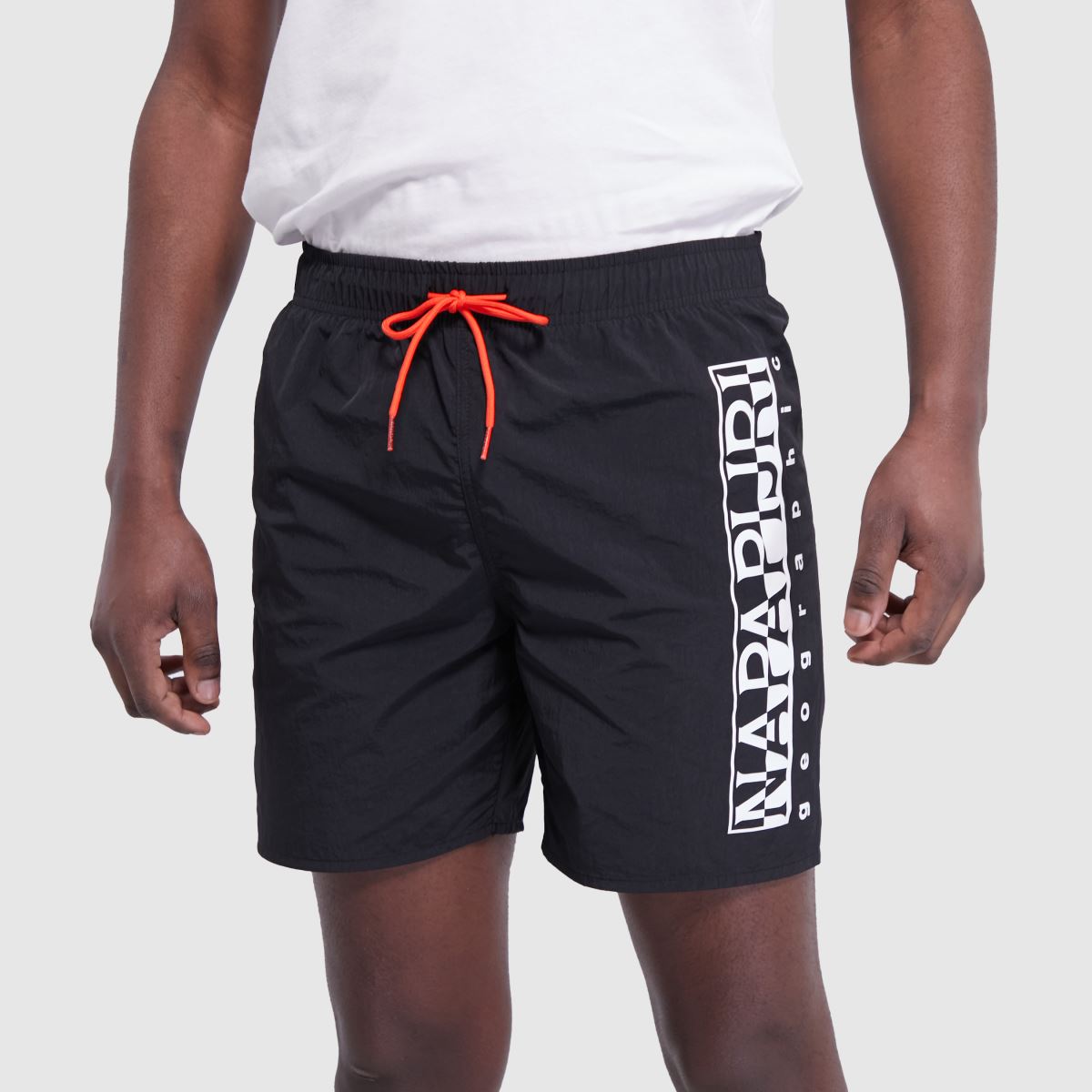 NAPAPIJRI – Svarta v-box-shorts