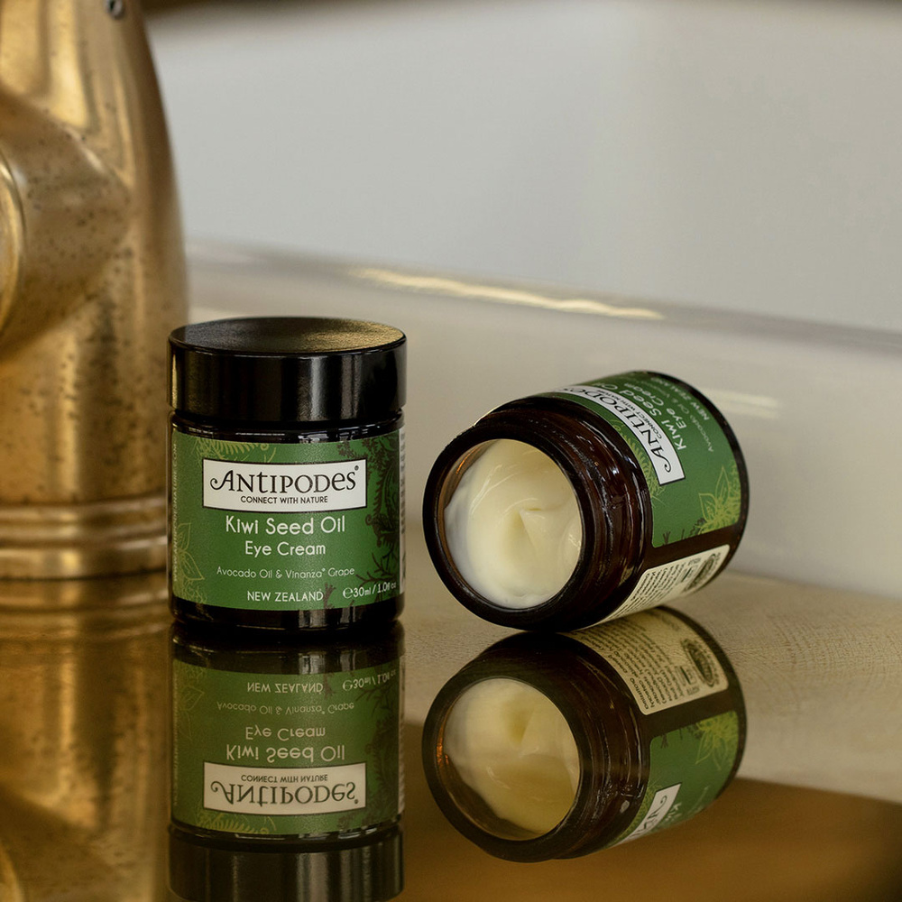 Antipodes Kiwi Seed Oil Contour Des Yeux À L'Huile De Kiwi Crème contour des yeux anti-âge aux extraits antioxydants