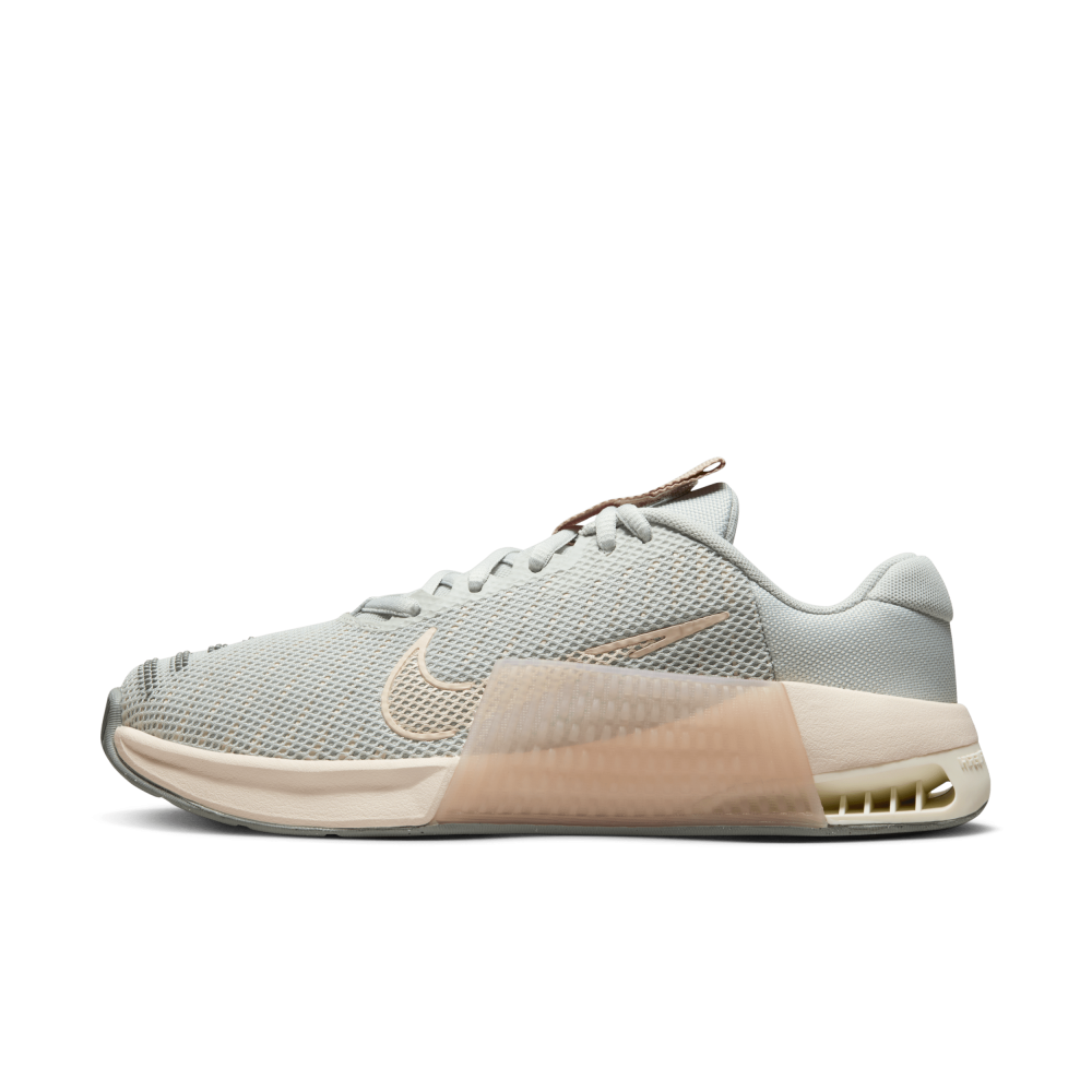 Nike Metcon 9 DZ2537-002 / grau