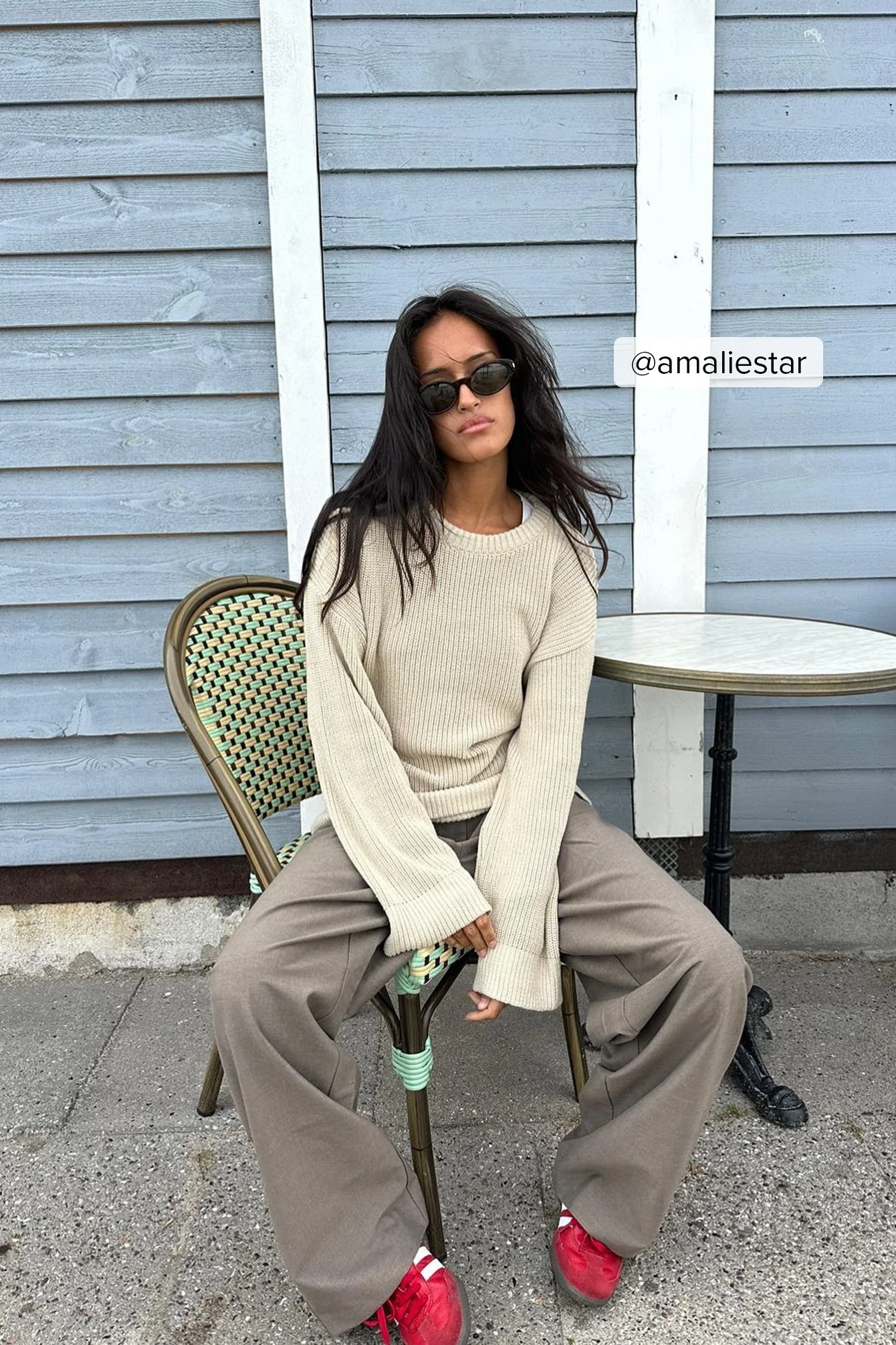 Schwere Leinenhose mit hoher Taille und weitem Bein