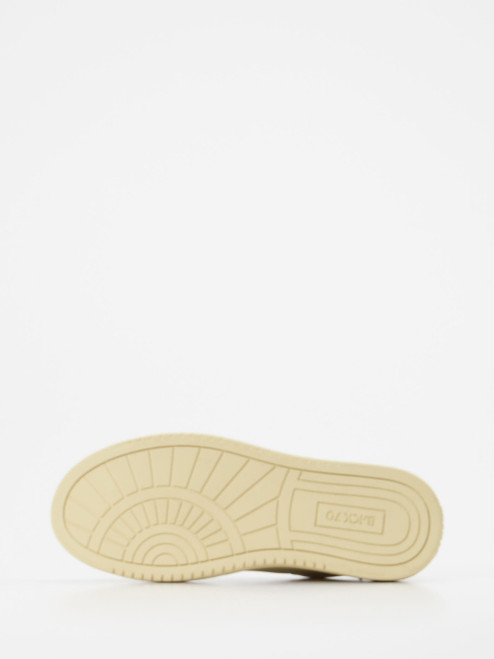 Sneaker-16637940070 Back 70