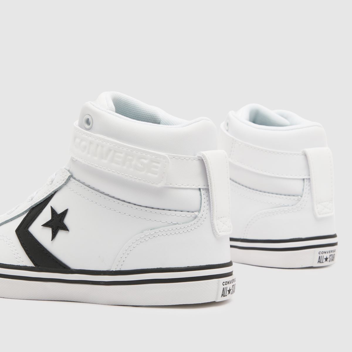 Converse fehér és fekete Pro Blaze ifjúsági edzőcipő