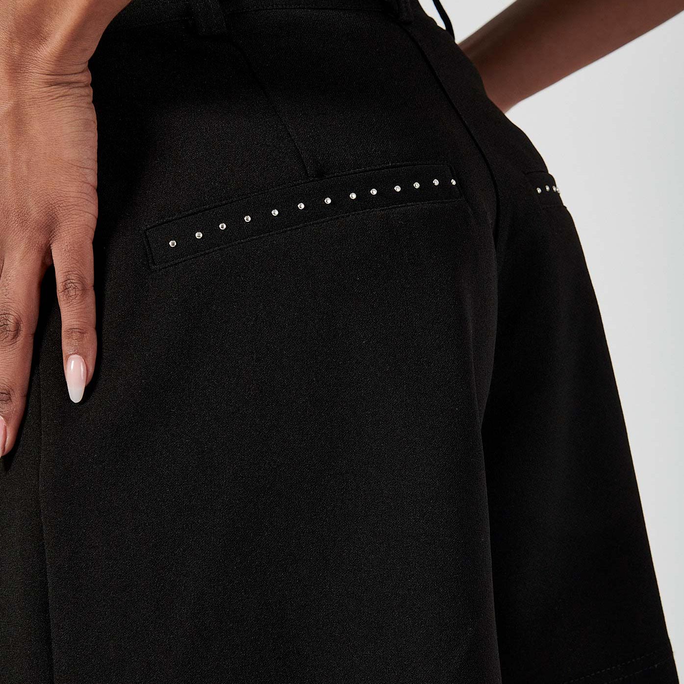 CELIA  Jupe-short noire femme