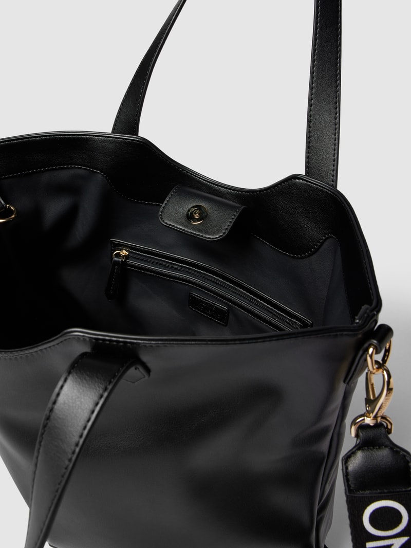 Shopper mit Label-Applikation Modell 'COURMAYEUR' in schwarz