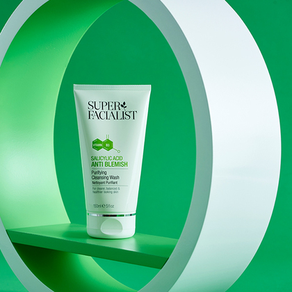 Super Facialist Salicylic Acid Face Wash Face Wash