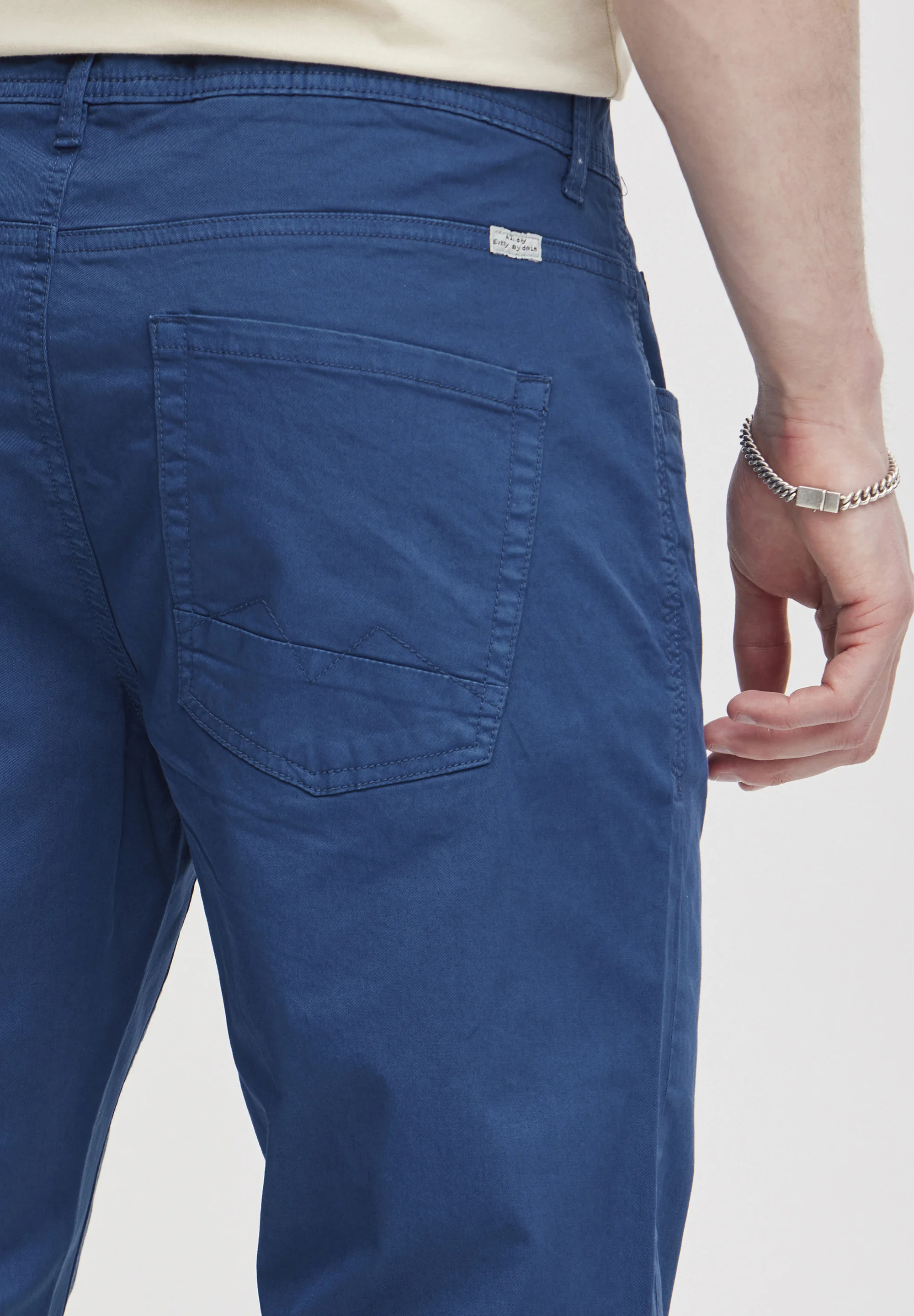 Pantalones Blend