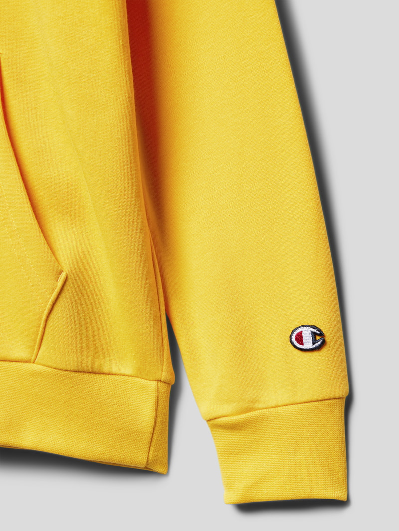 Hoodie mit Label-Stitching in dunkelgelb
