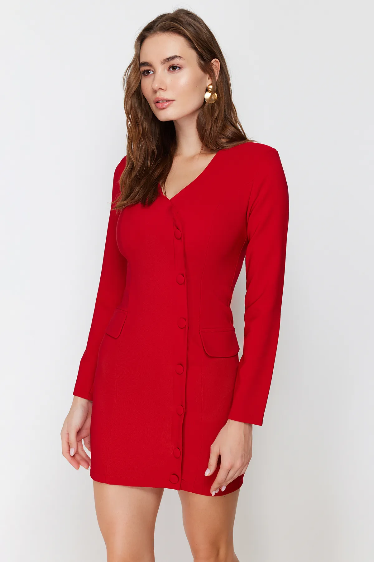 Trendyol Collection  Rotes, gewebtes Jackenkleid mit geknöpftem V-Ausschnitt und Taschendetails TWOAW24EL00629