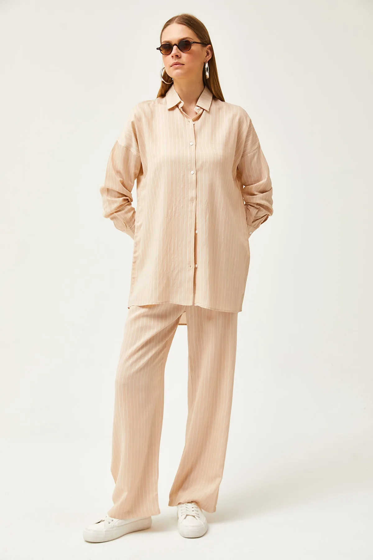 Olalook  Damen Stein gestreiftes Hemd Hosen Set TKM-19000282