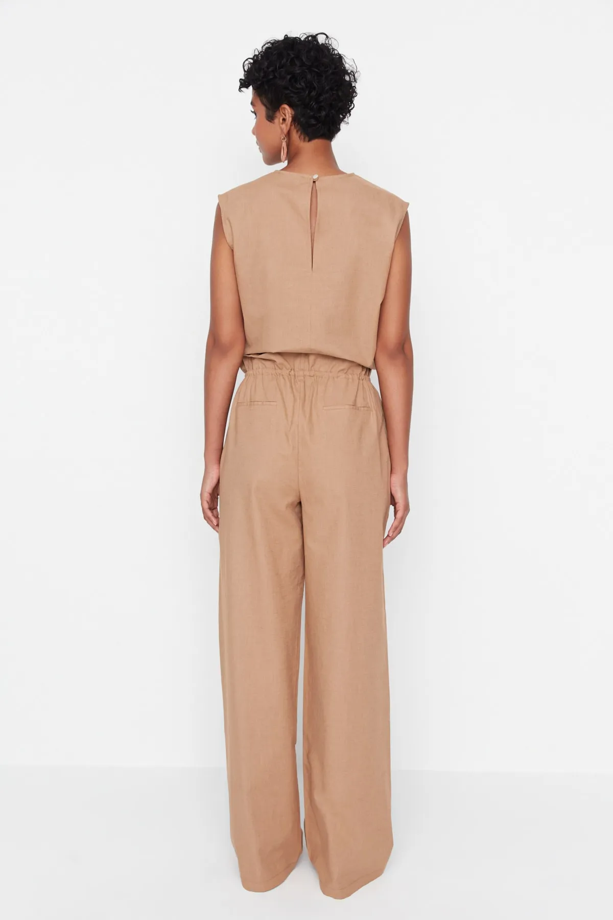 Trendyol Collection  Kamelfarbene Webhose mit weitem Bein TWOSS22PL00082