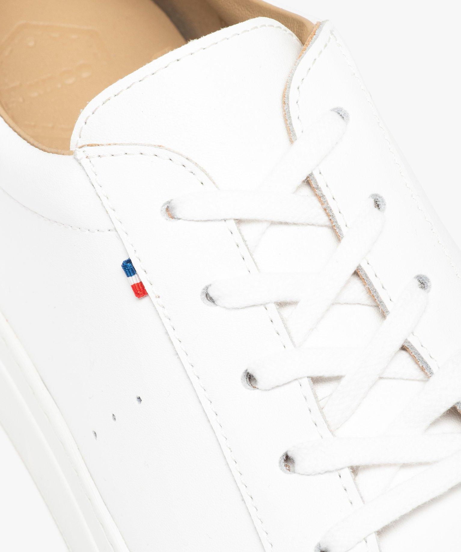 Baskets femme en cuir uni avec contrefort contrasté - Tanéo blanc | GEMO