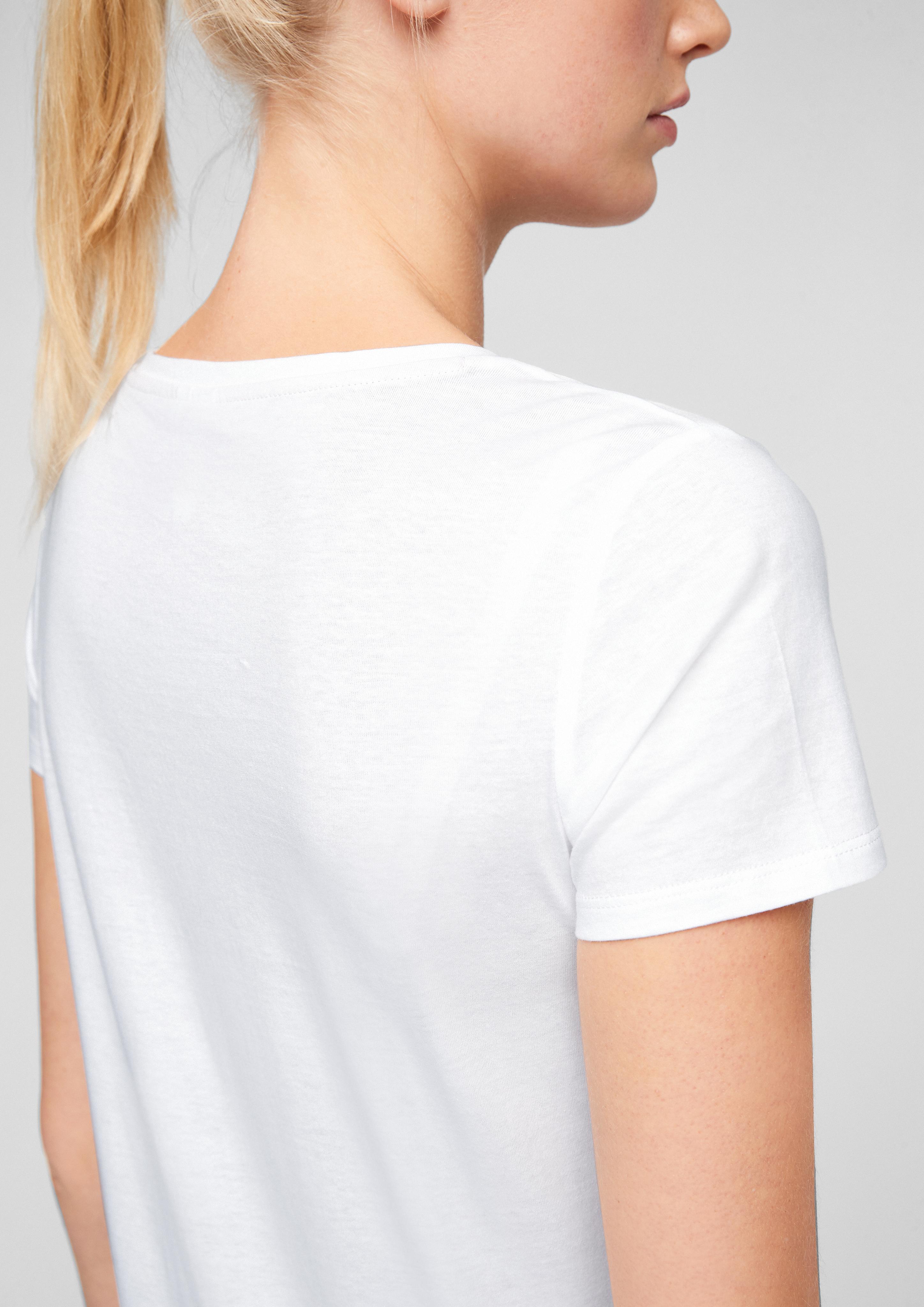 T-Shirt mit V-Ausschnitt  45.899.32.6149-0100