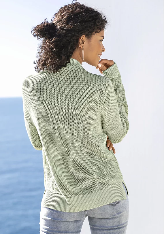 V-Ausschnitt-Pullover