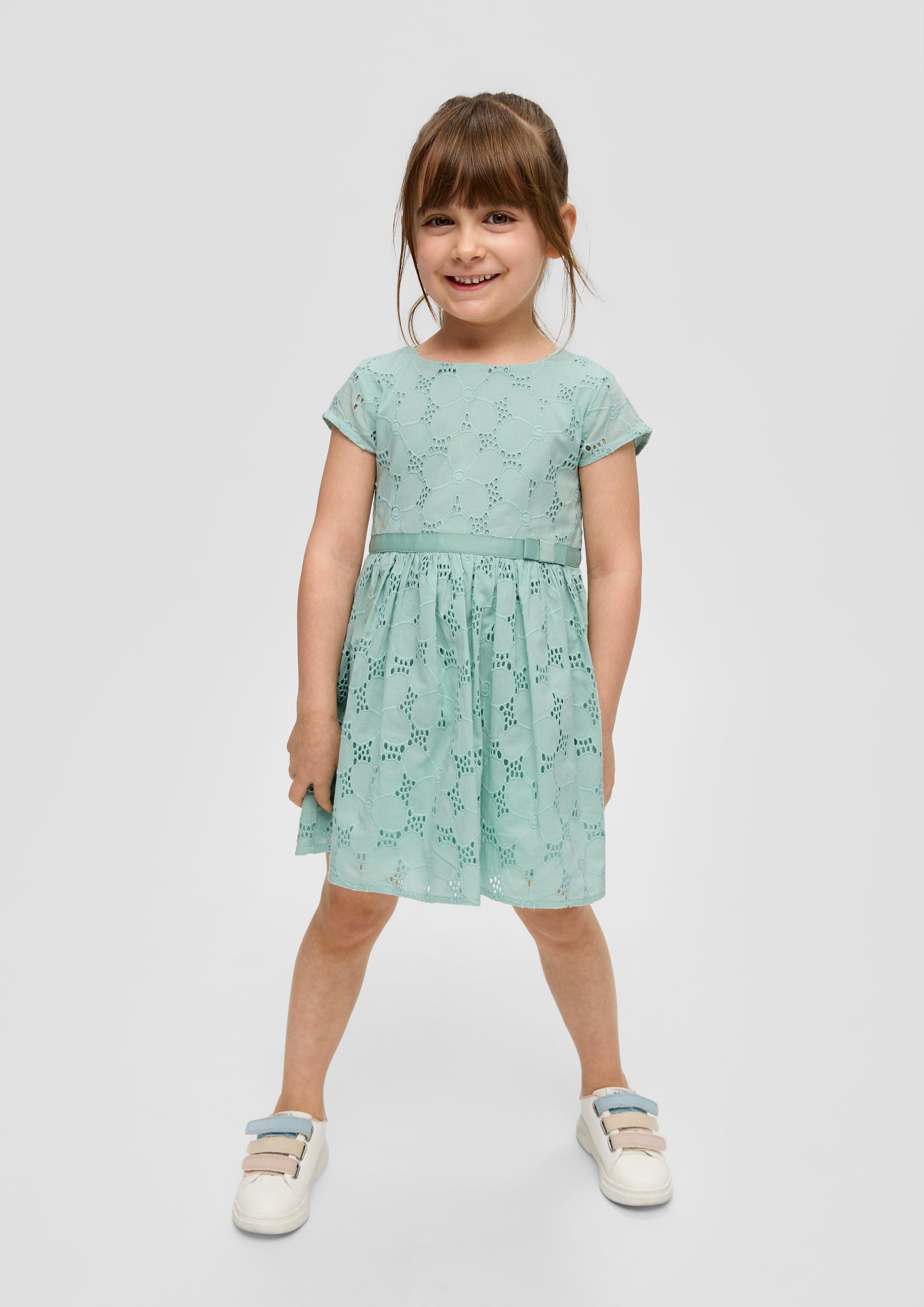 Festliches Kleid aus Lochspitze  2140050-6068