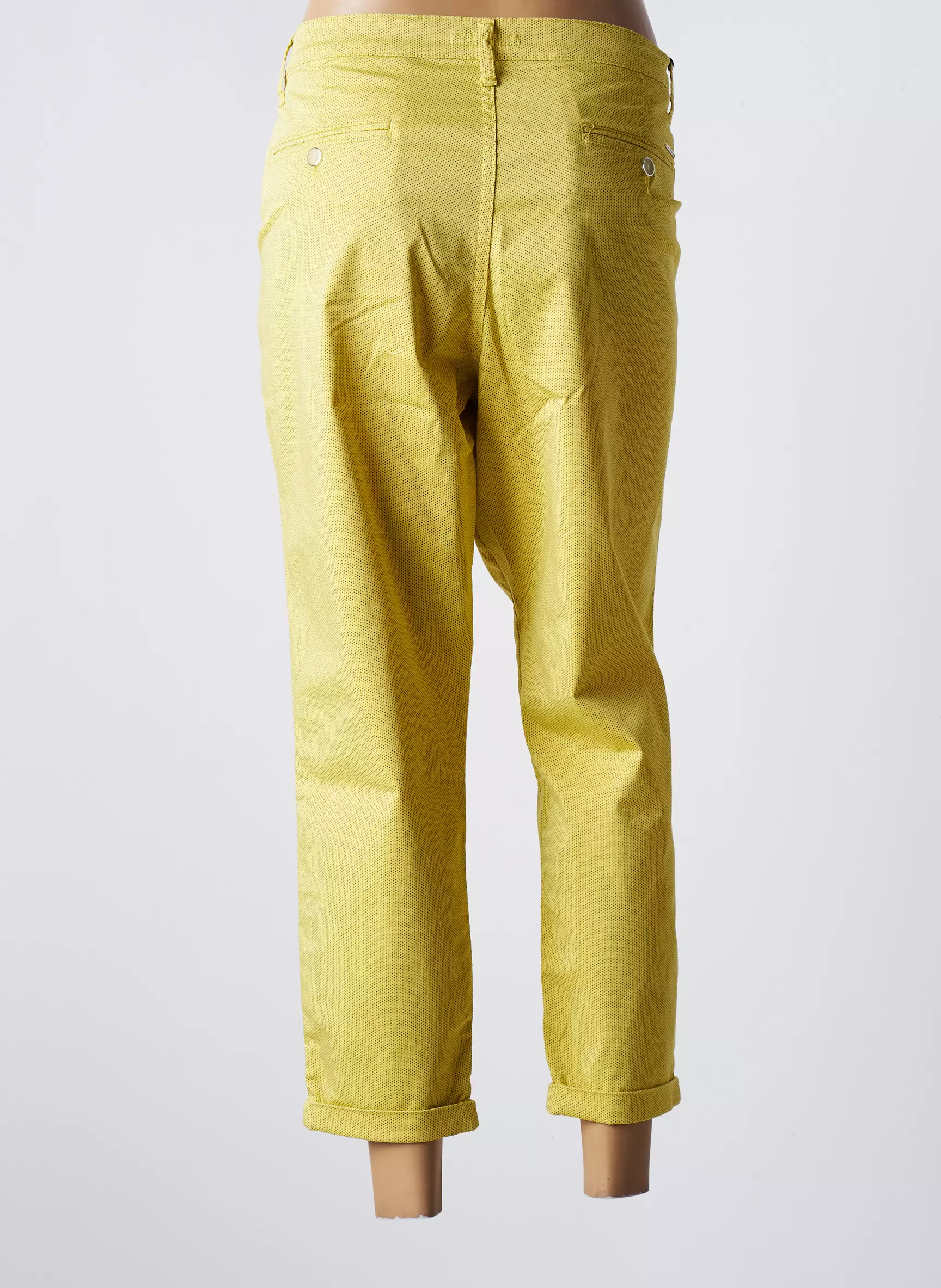 Lcdn Pantacourts Femme couleur jaune