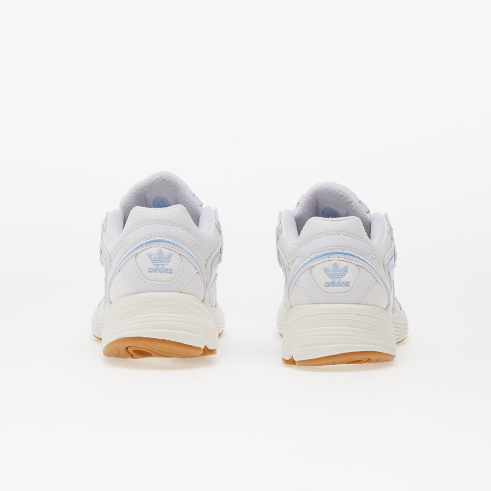 adidas Astir W IE9629 / weiss